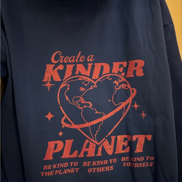 create a kinder planet hoodie - Picture 3 of 3